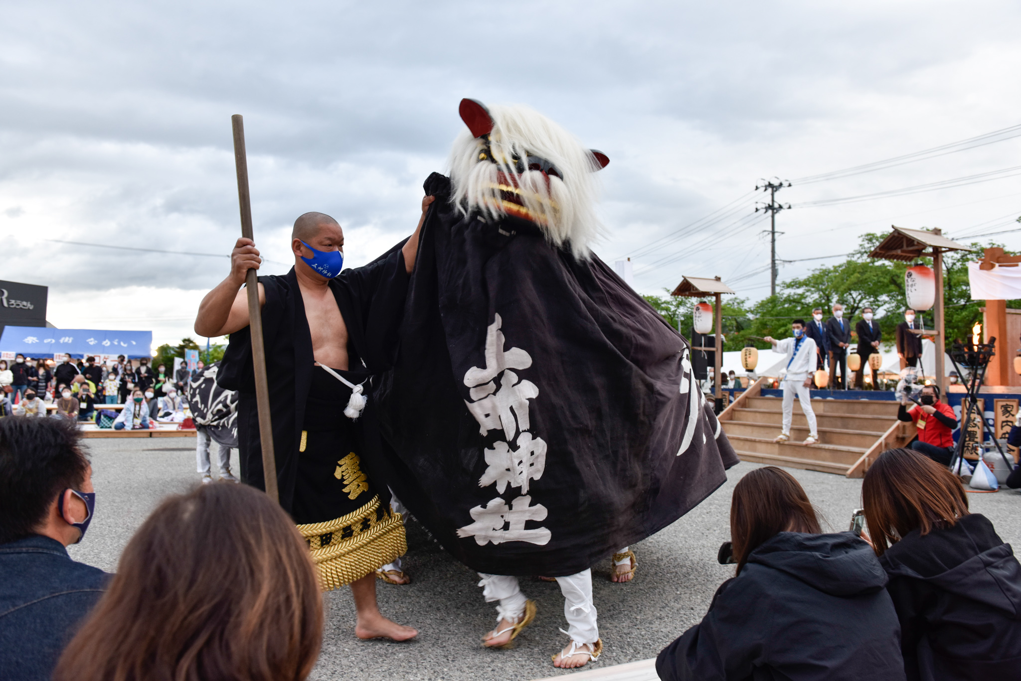 山形県でながい黒獅子まつりを開催！大きく躍動感あふれる舞いの様子・その始まりとは？｜株式会社オマツリジャパン