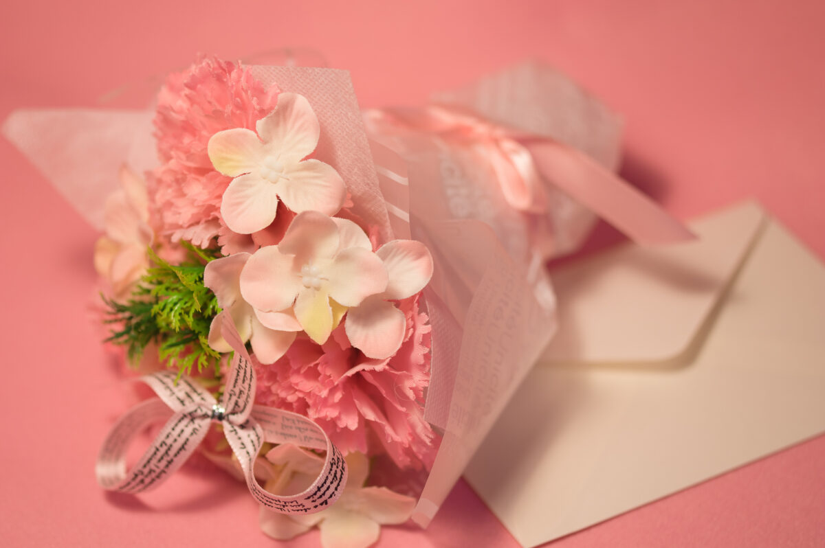 花束とメッセージ