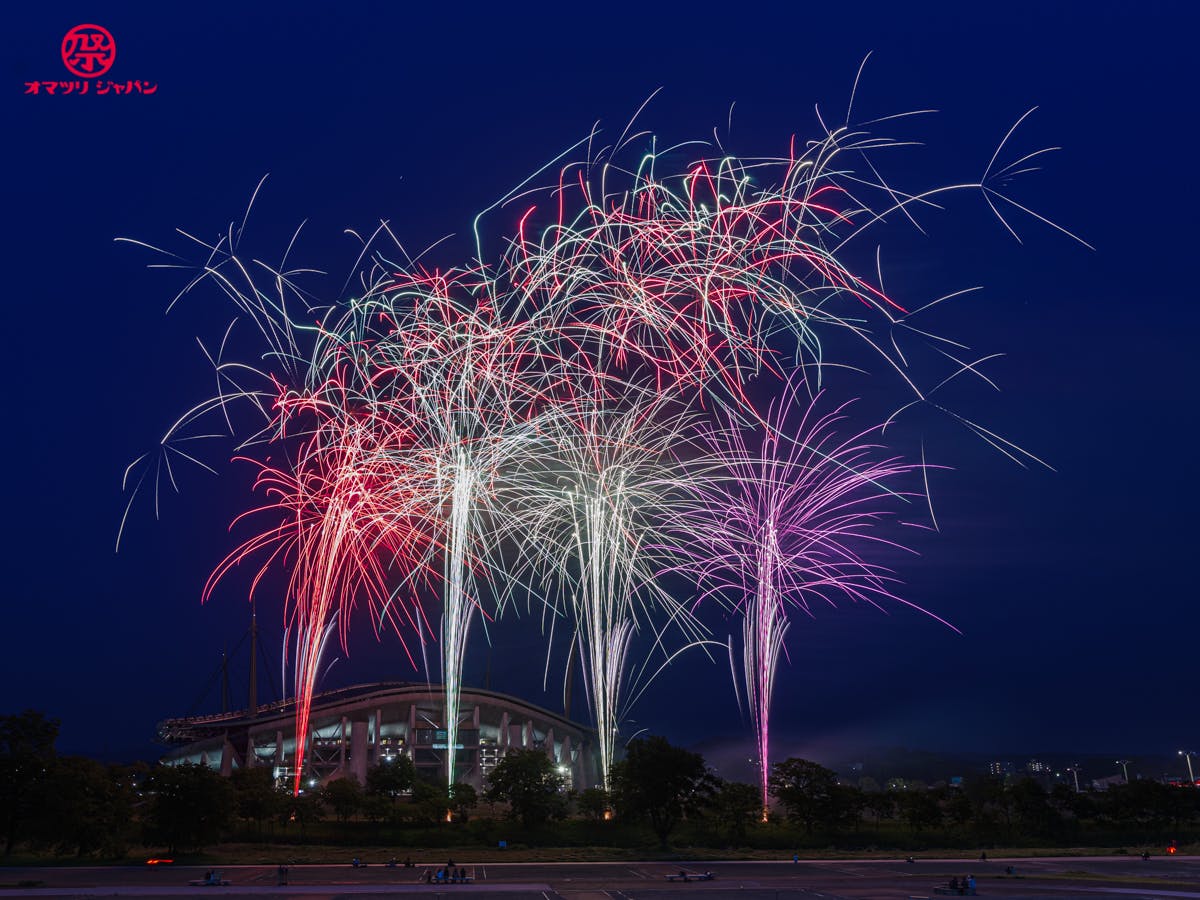 花火駅伝 現地レポート 愛知 豊田で夏さながらの本格花火が打ち上がる オマツリジャパン あなたと祭りをつなげるメディア 花火駅伝 現地レポート 愛知 豊田で夏さながらの本格花火が打ち上がる オマツリジャパン あなたと祭りをつなげるメディア