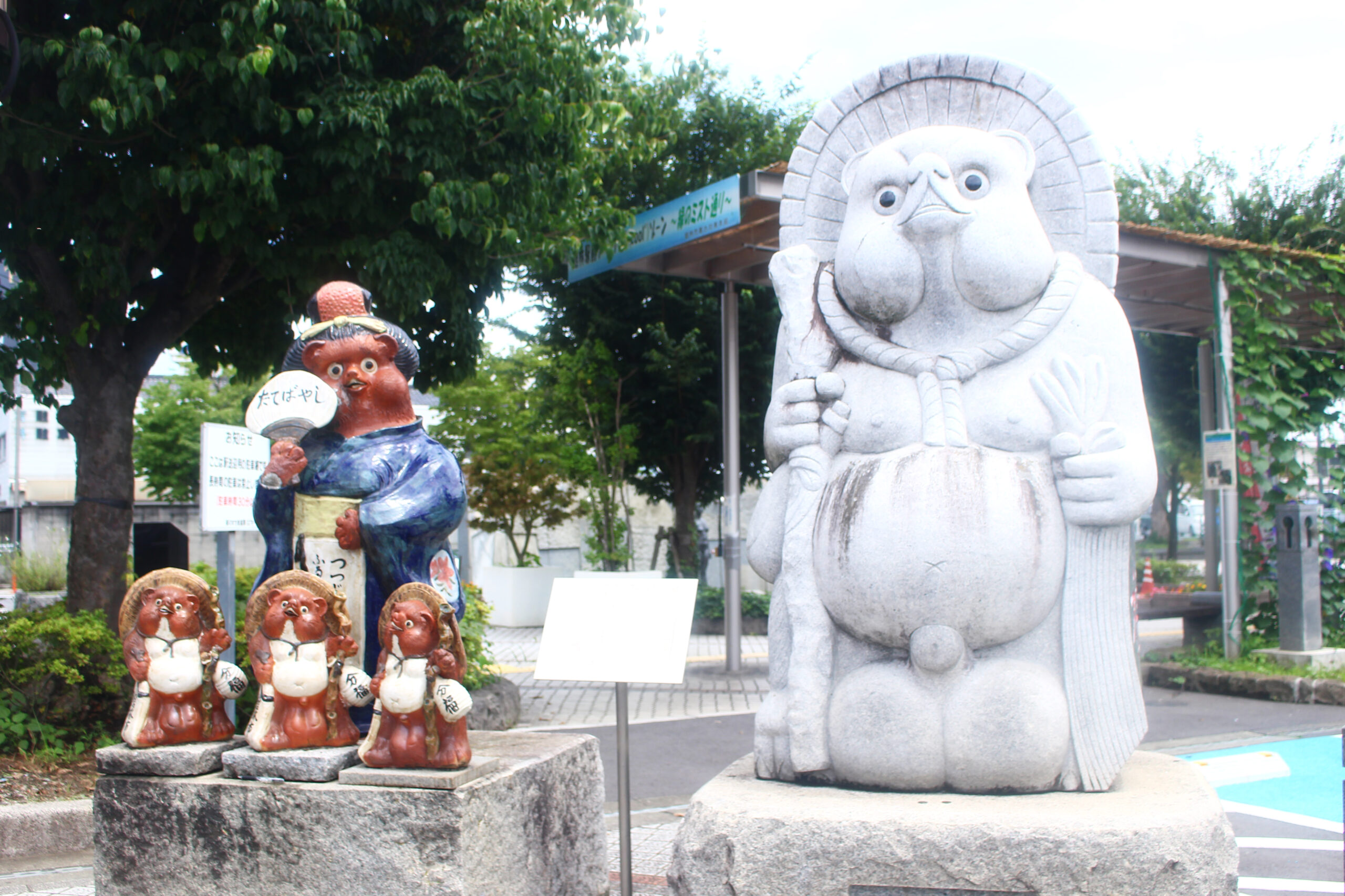 夏の城沼花ハスまつり