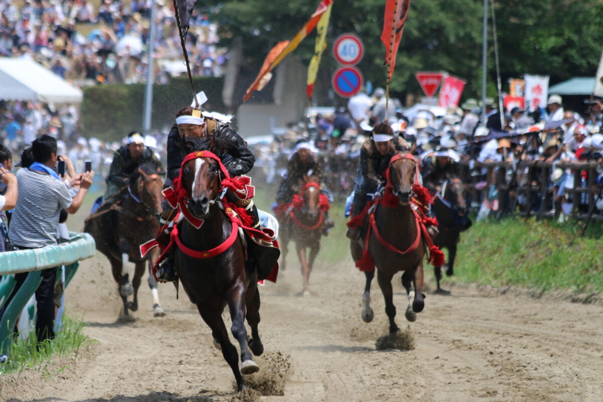 2023年も福島県「相馬野馬追」の季節がやってきた！騎馬武者たちの勇壮な神事から目が離せない！