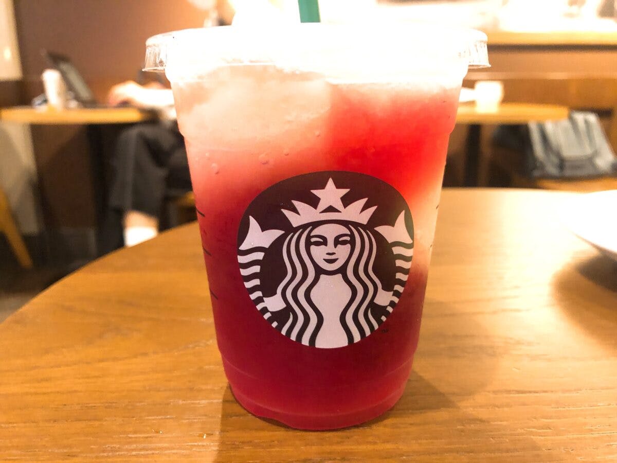 スターバックス の 七夕に飲みたい涼やかドリンク 相性のいいフードを実食 おすすめのカスタムは 21年 オマツリジャパン あなたと祭りをつなげるメディア スターバックス の 七夕に飲みたい涼やかドリンク 相性のいいフードを実食 おすすめのカスタムは 21年 オマツリジャパン あなたと祭りをつなげるメディア