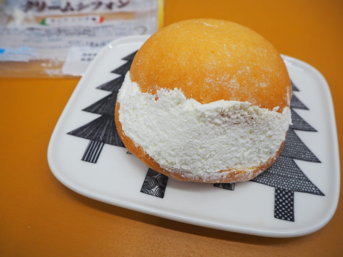 ファミリーマートのマリトッツォ