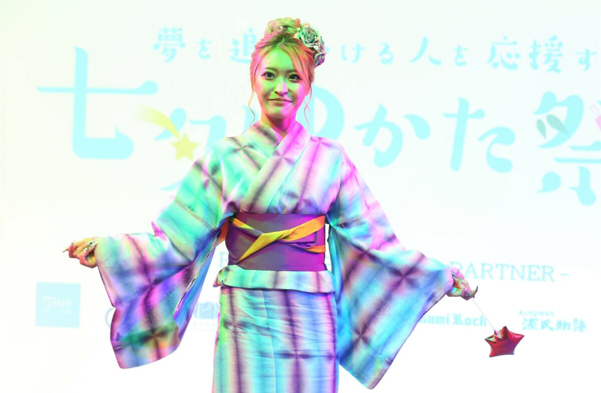 ファッションショー中の石川千裕（ちぴたん）