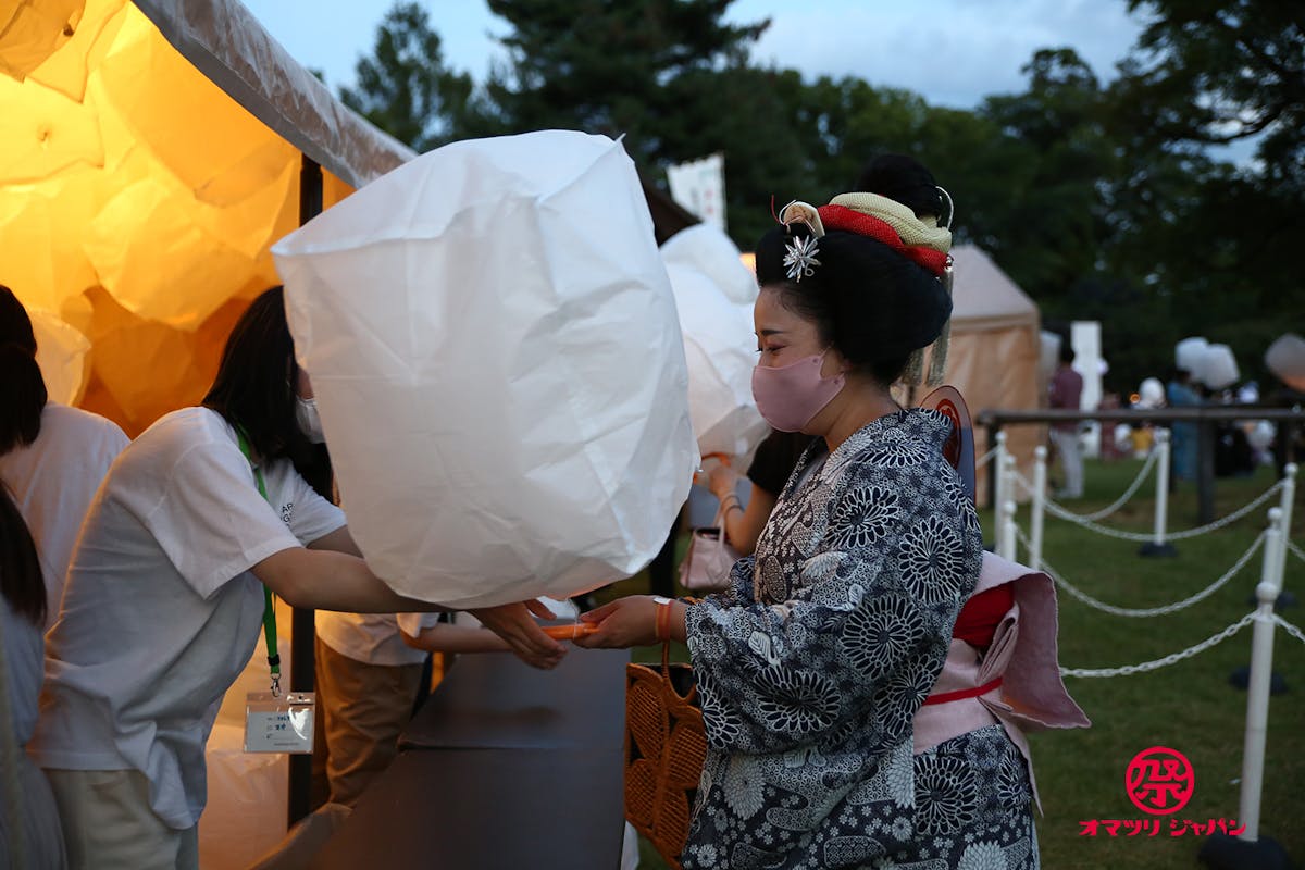 京都七夕スカイランタン祭り21 七夕に京都の空へ願いを乗せて オマツリジャパン 毎日 祭日