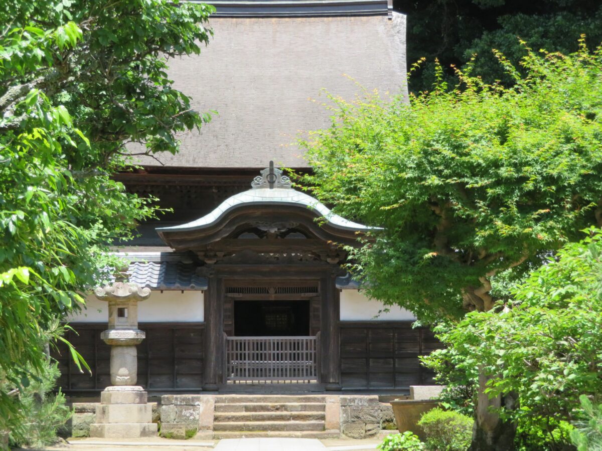 円覚寺とは？御朱印に本尊が記される元寇の犠牲者を弔う鎌倉の禅寺