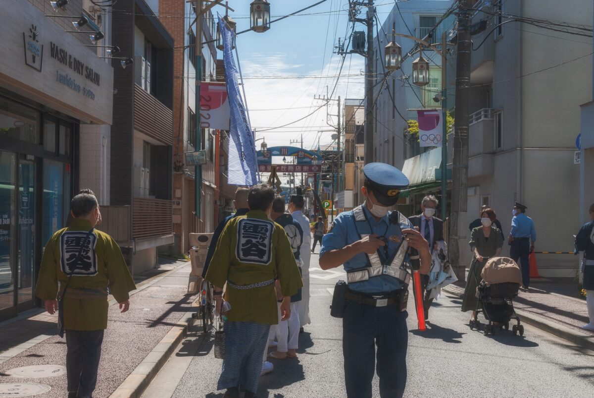 御幣渡御（石川台希望ヶ丘商店街）