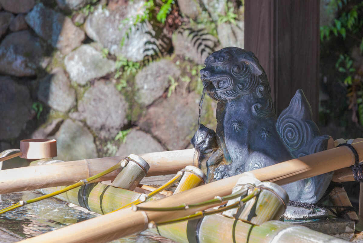 雪ヶ谷八幡神社(手水舎)