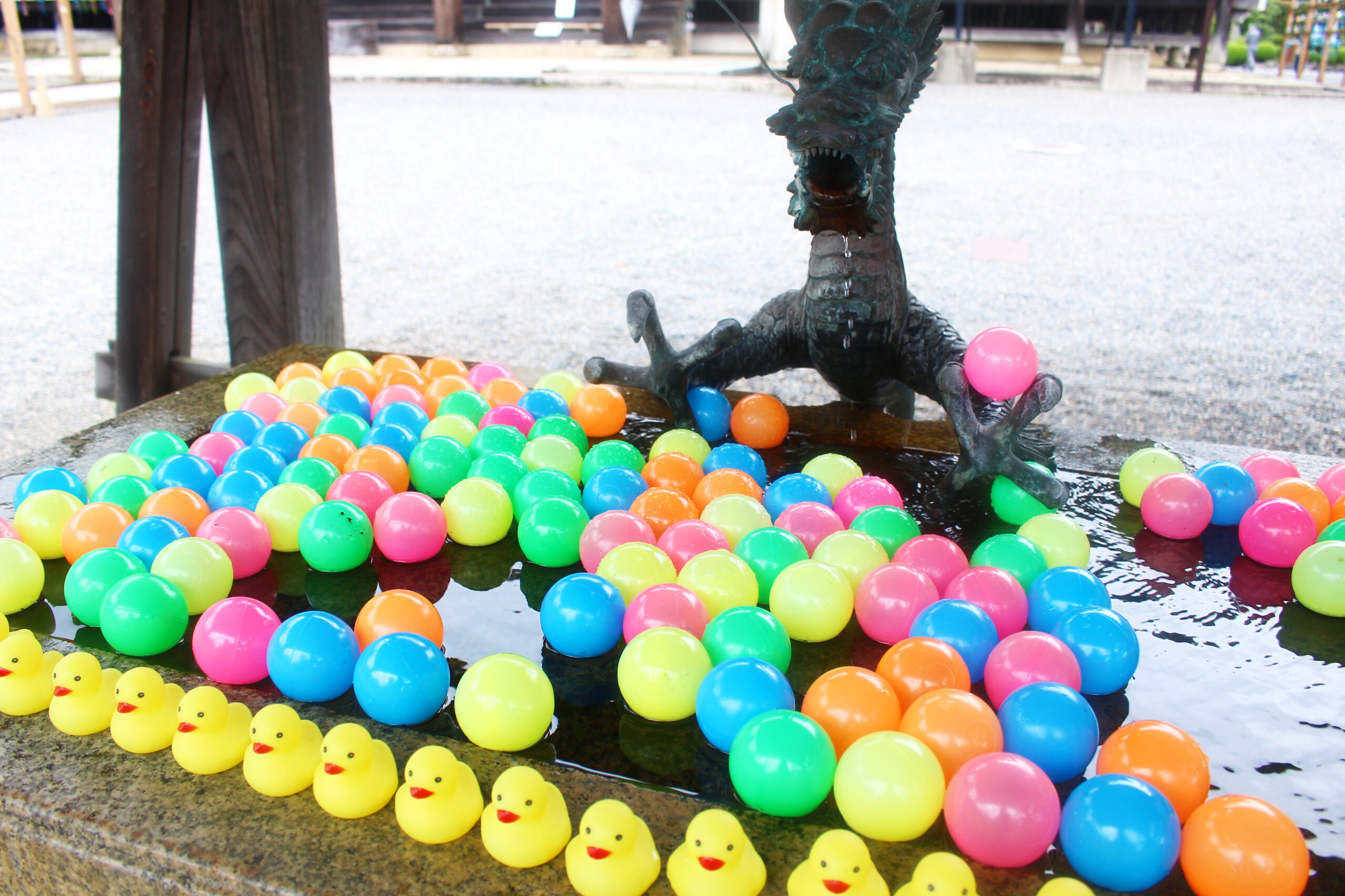 風鈴参道通り抜け