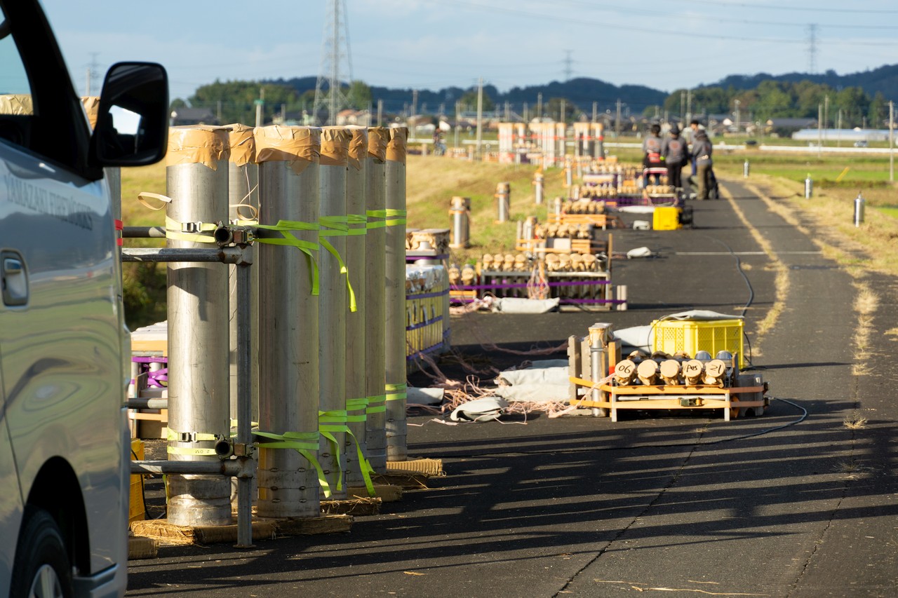 小貝川土手上の圧倒的な筒