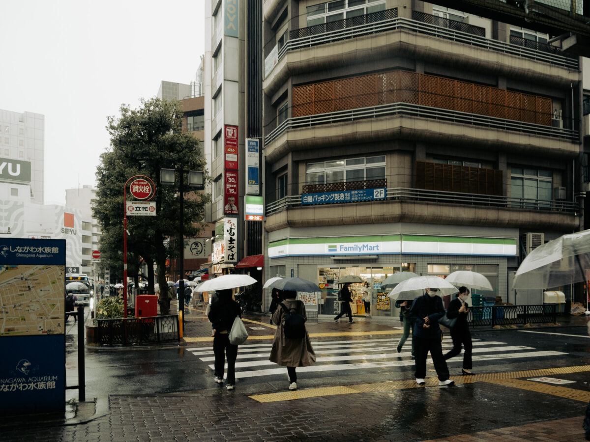JR線・大森駅前