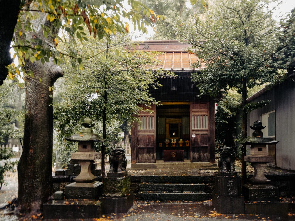 御嶽神社の境内に鎮座されている大鳥神社