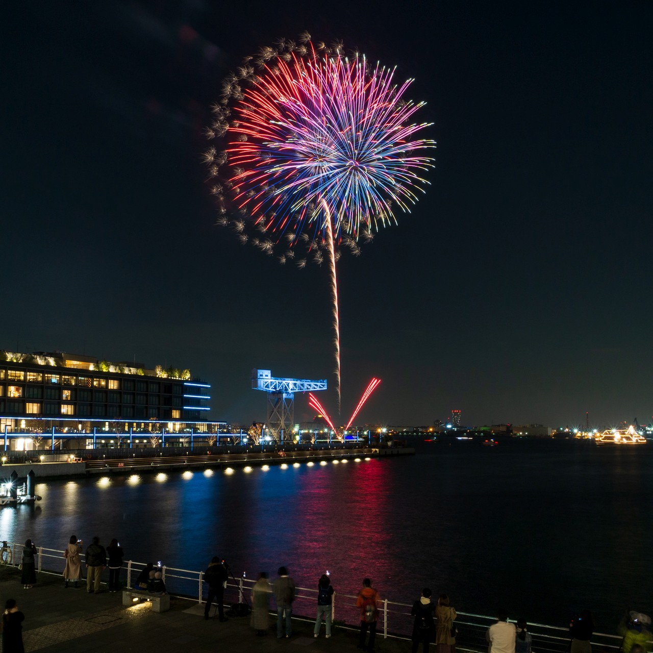 ハンマーヘッドの花火