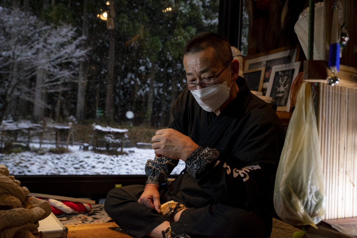 なまはげ面彫師・石川千秋さんのこれからとは？歴史や想い、変化について伺いました｜株式会社オマツリジャパン