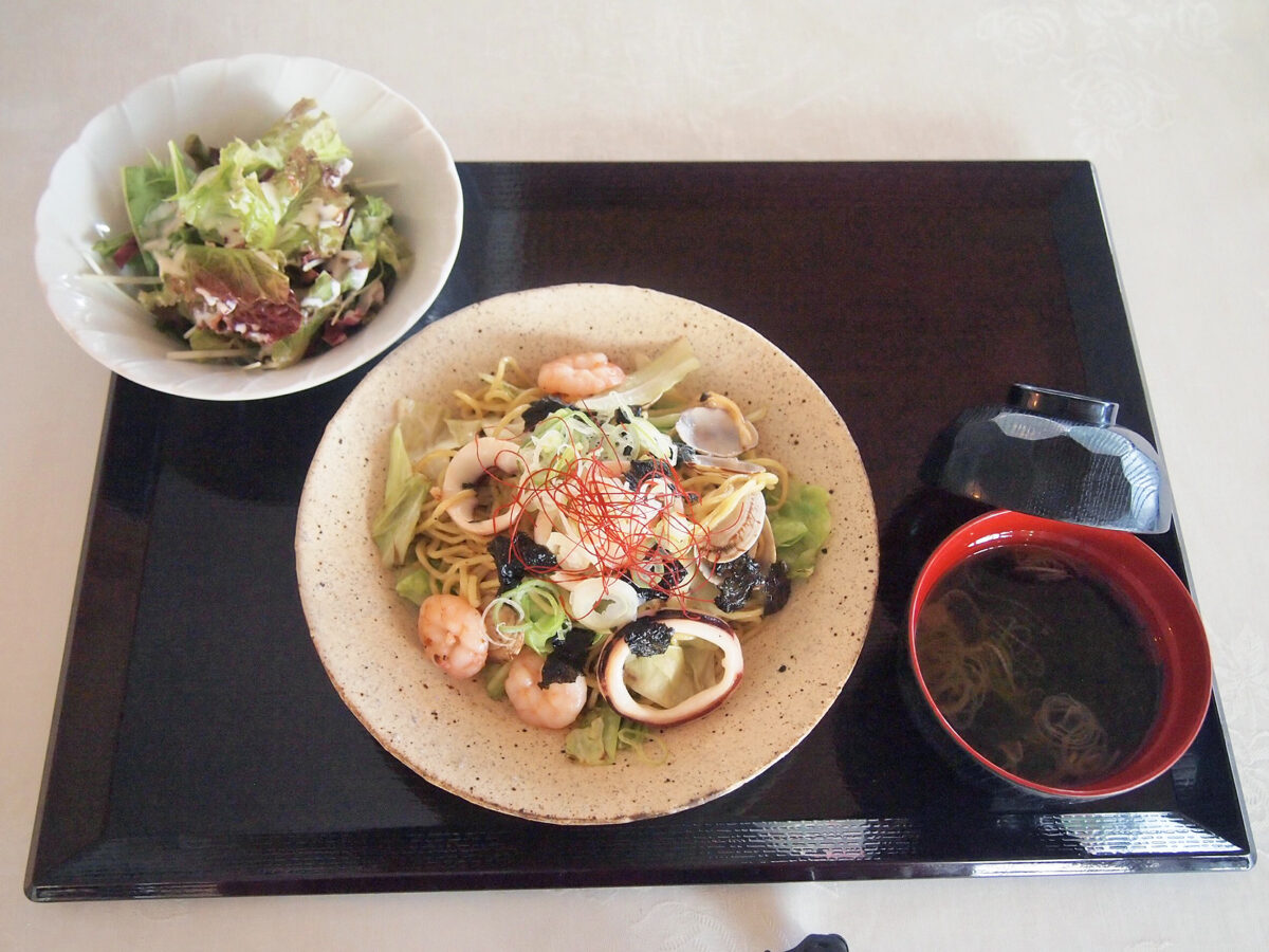 男鹿名物！しょっつる焼きそば