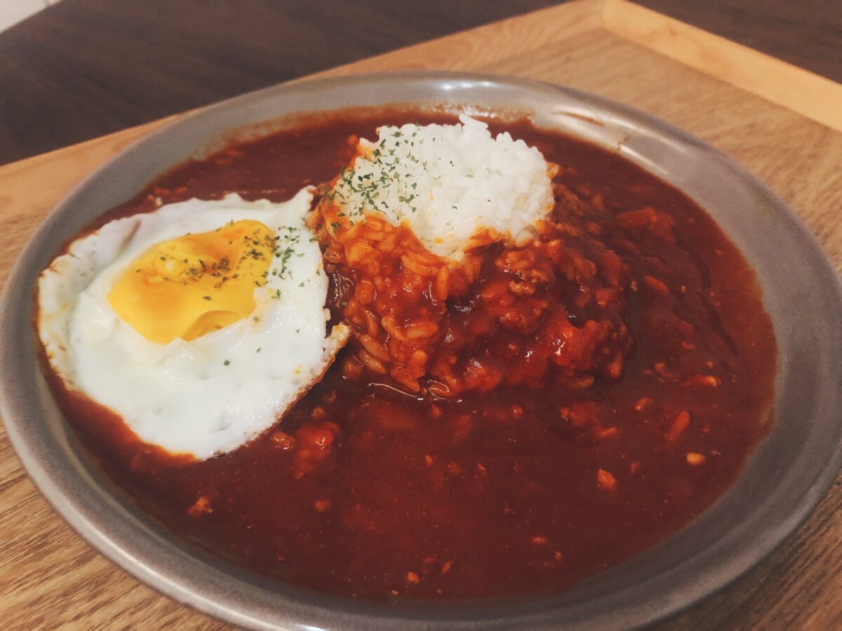 赤い富士山カレー