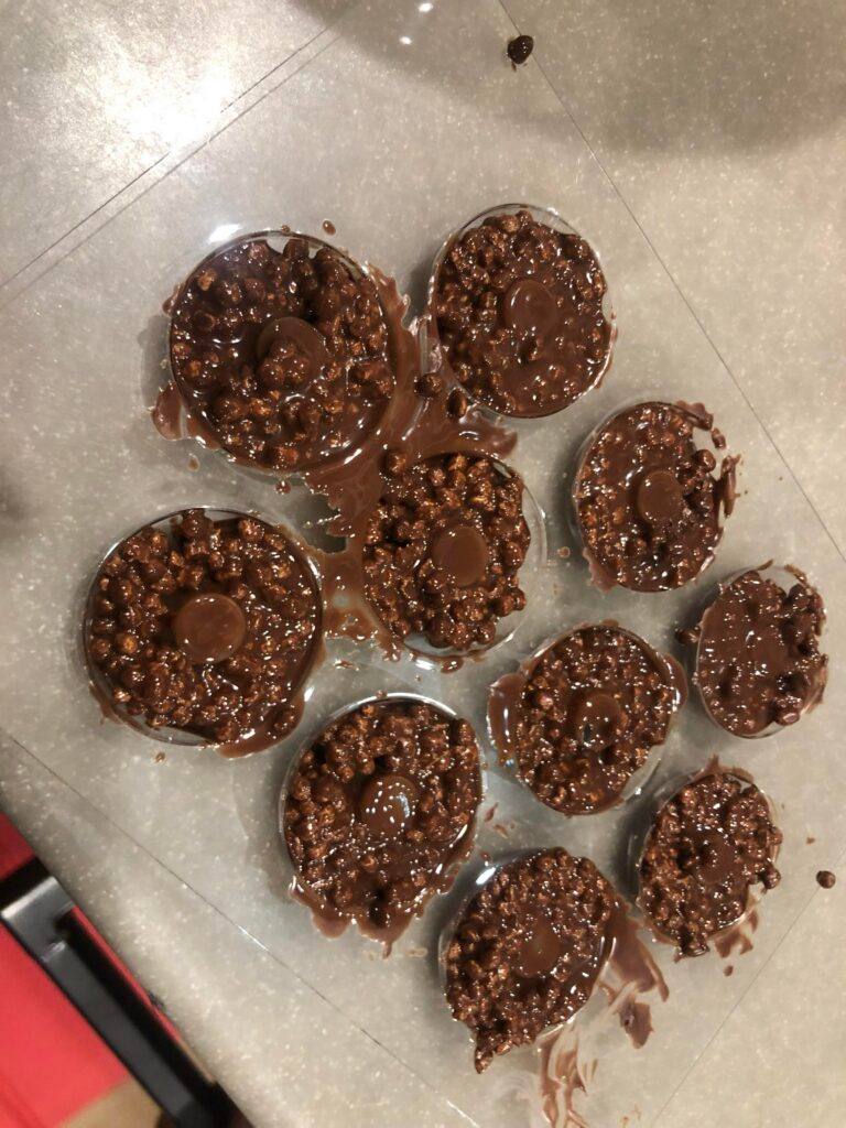 型に入ったチョコレート