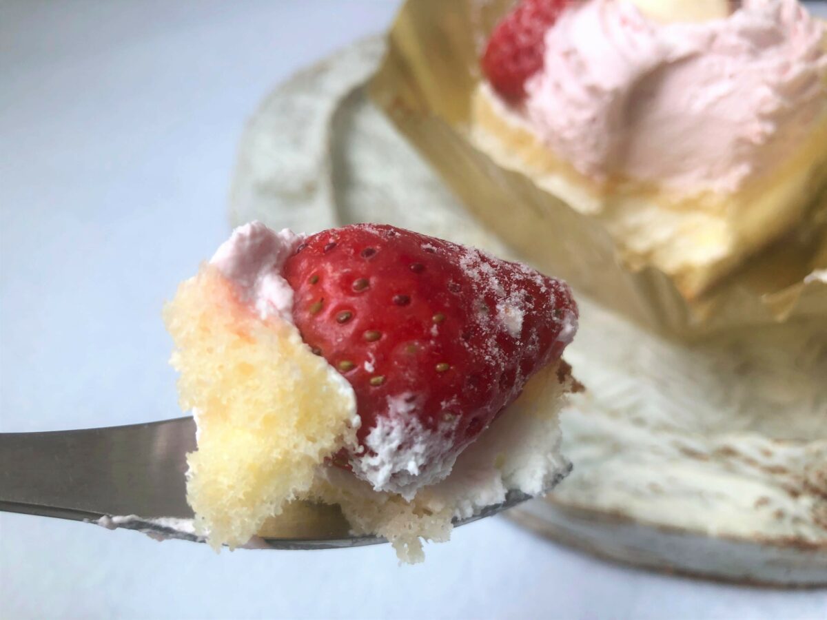 ひなまつり2色の苺ケーキ