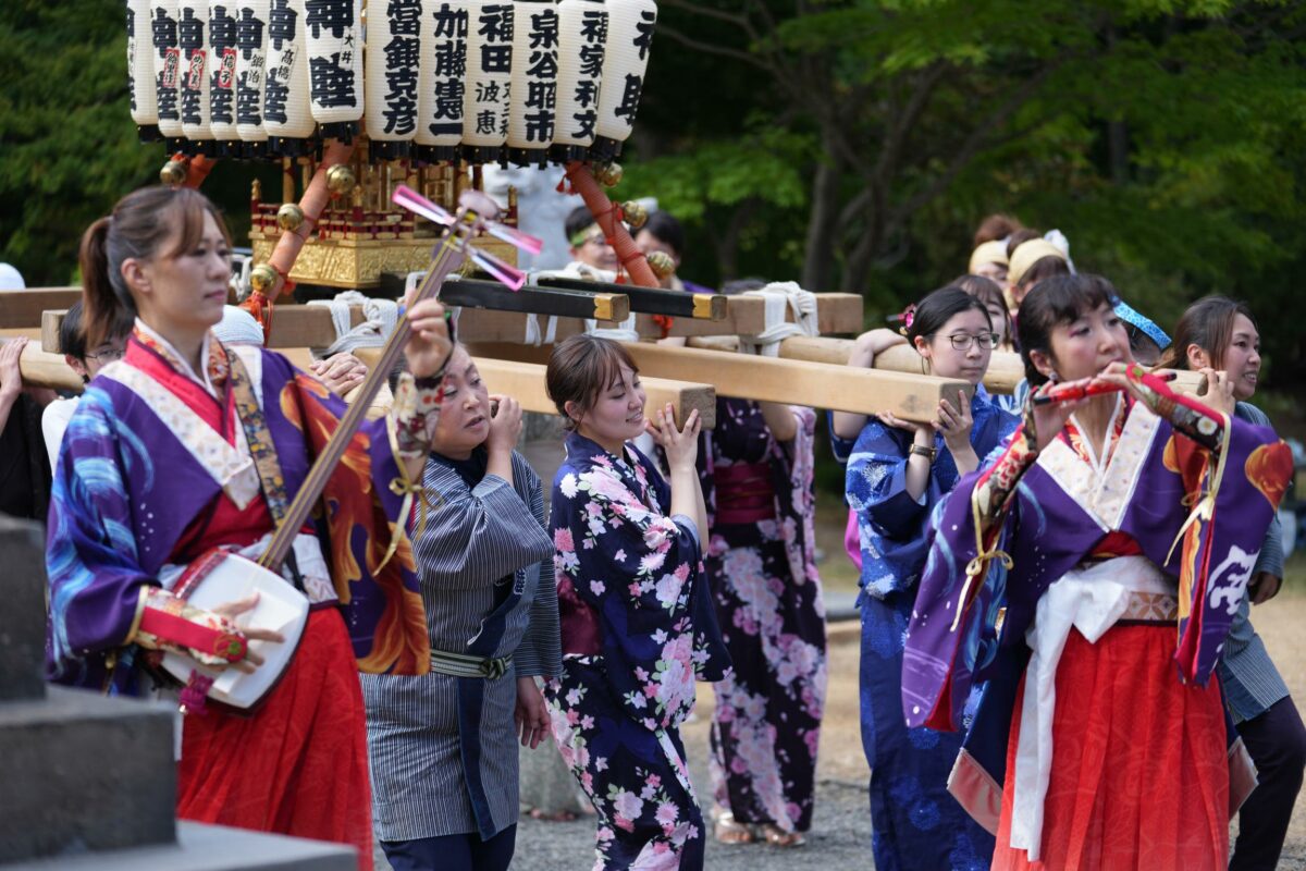 地域のイベントに参加する倭奏の様子