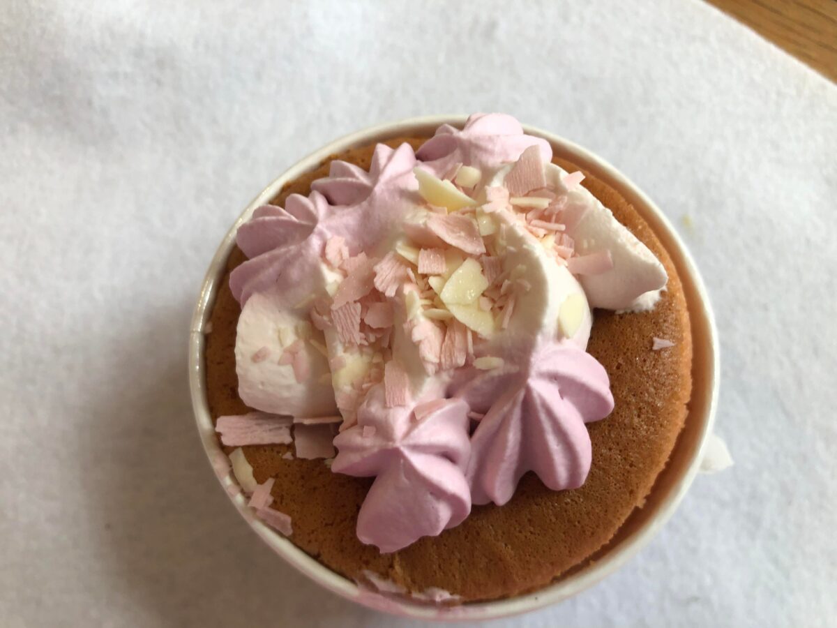 さくらクリームシフォン