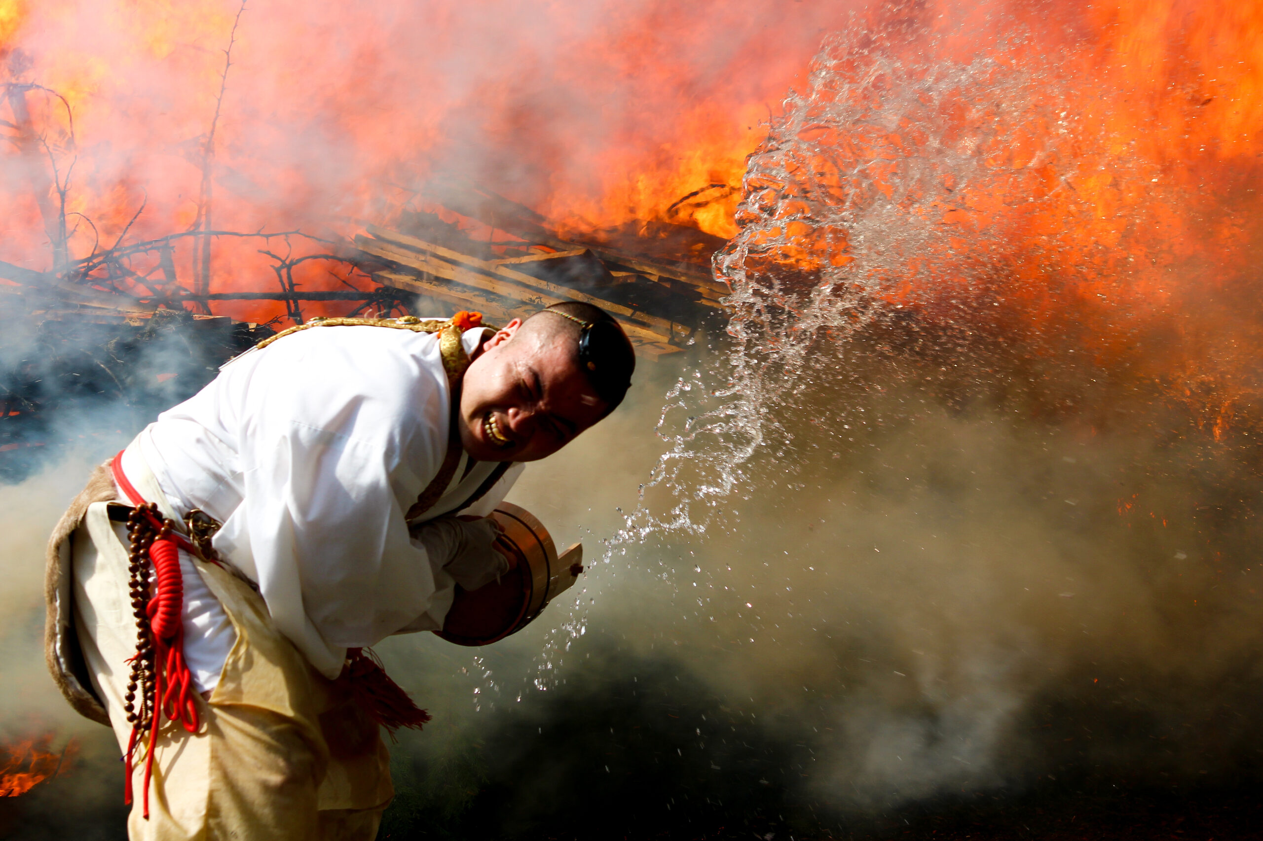 高尾山火渡り祭