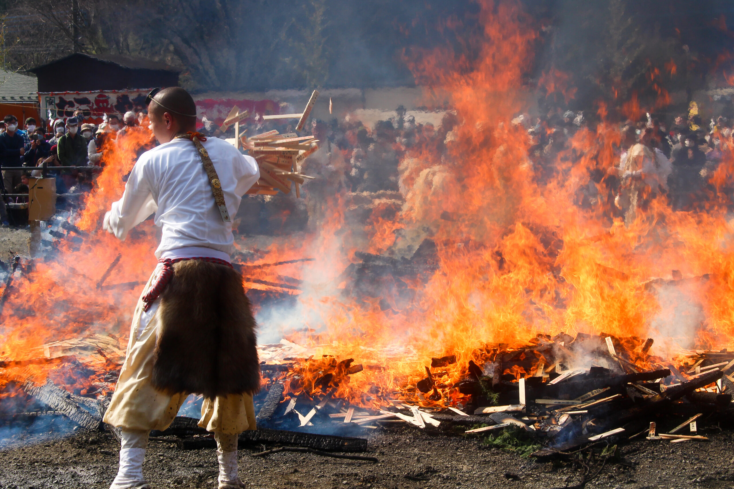 高尾山火渡り祭
