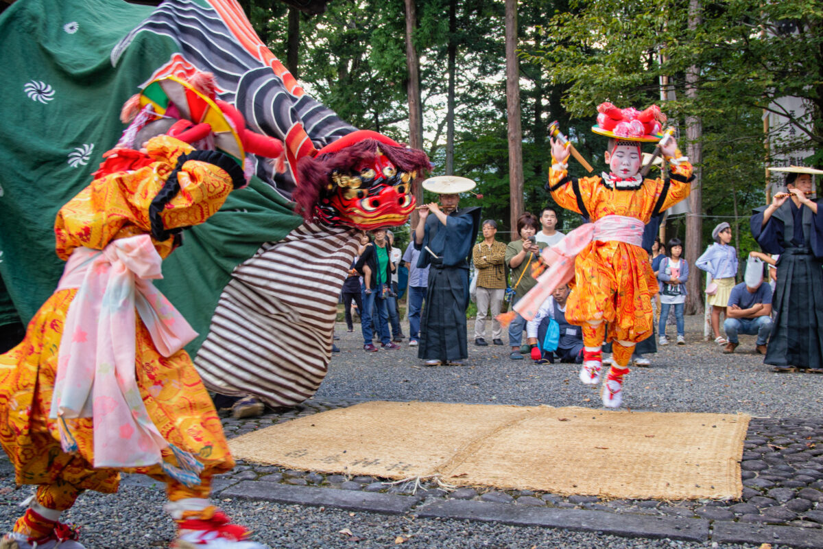「白鳥神社大神楽」芸能の里の心に触れる祭り｜観光経済新聞