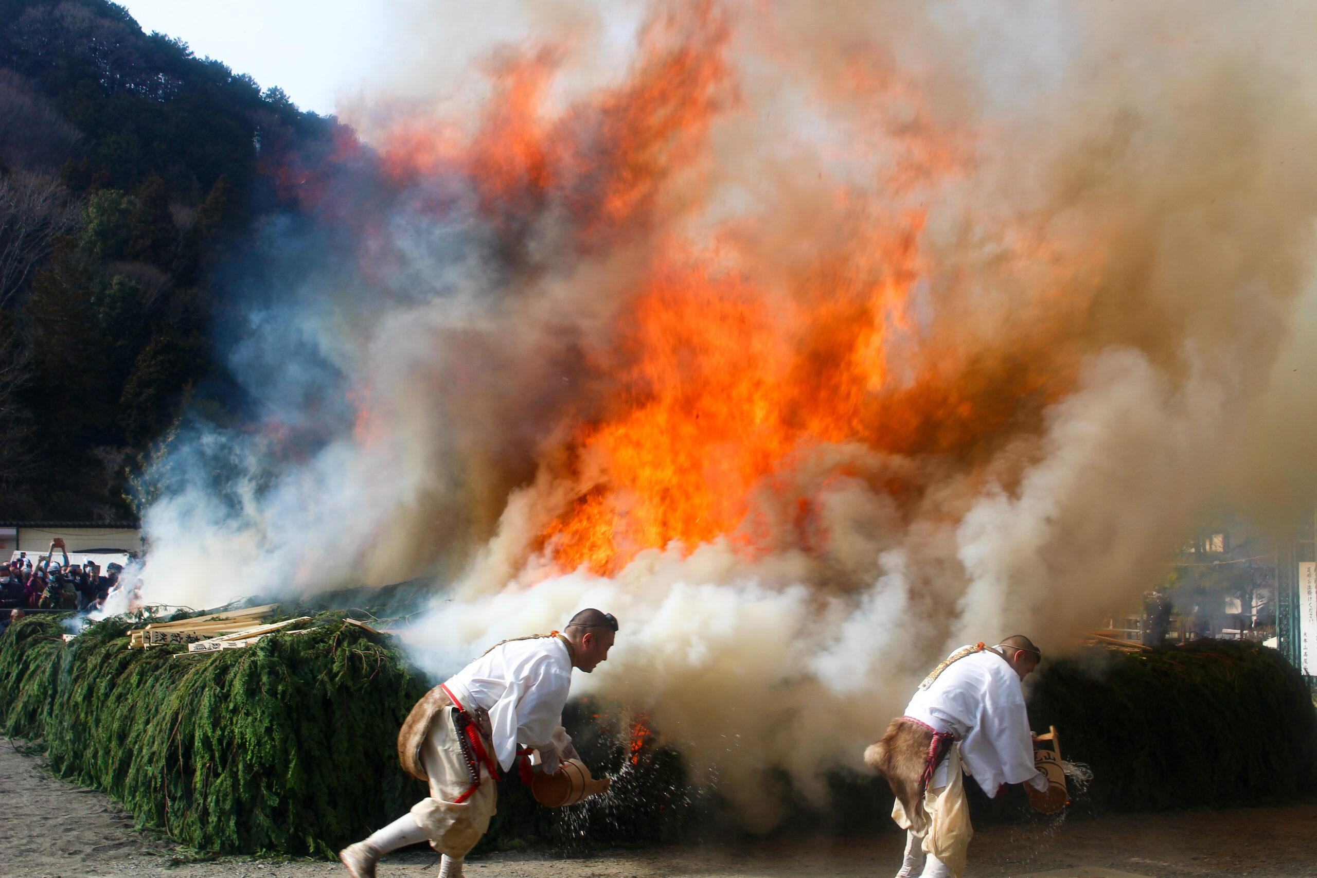 高尾山火渡り祭