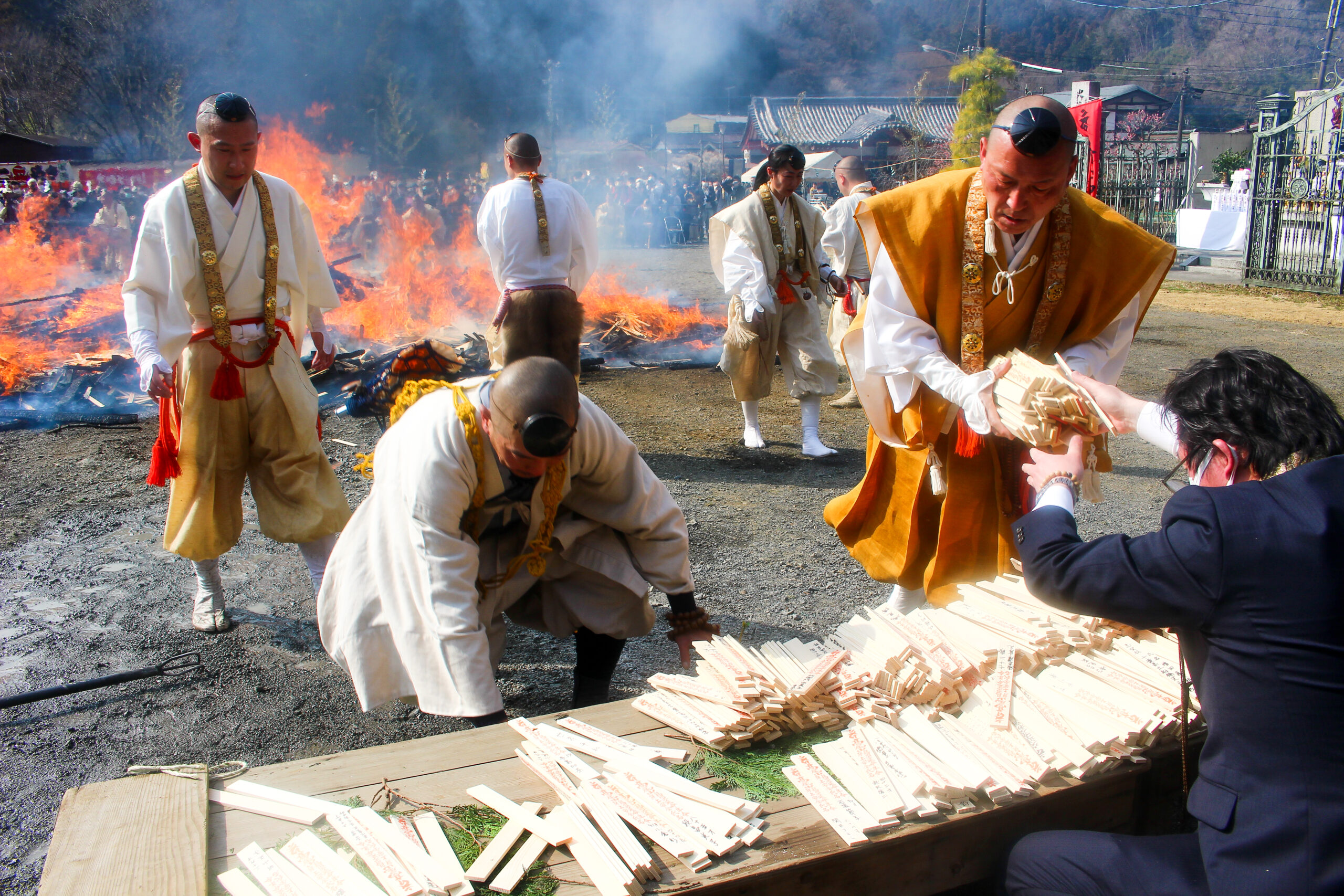 高尾山火渡り祭