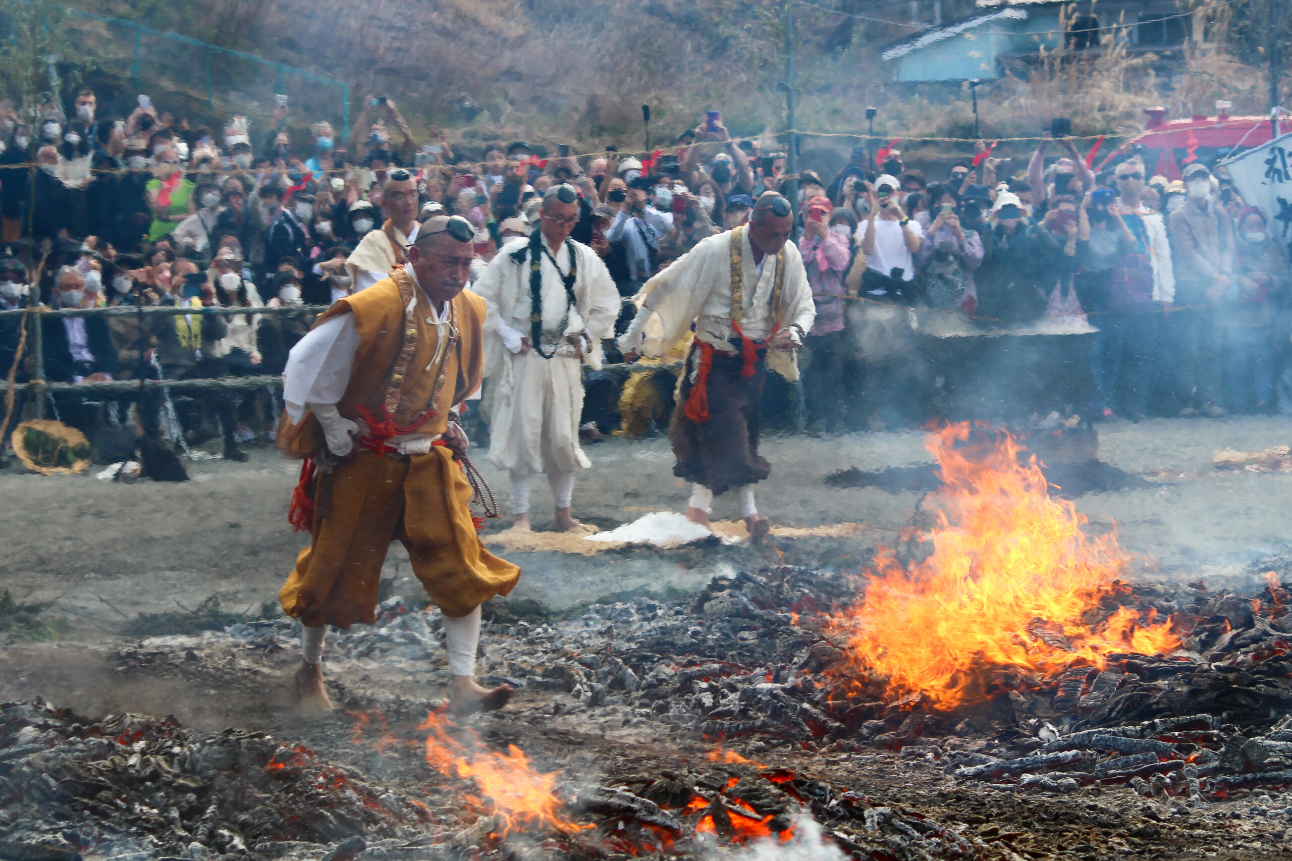 高尾山火渡り祭