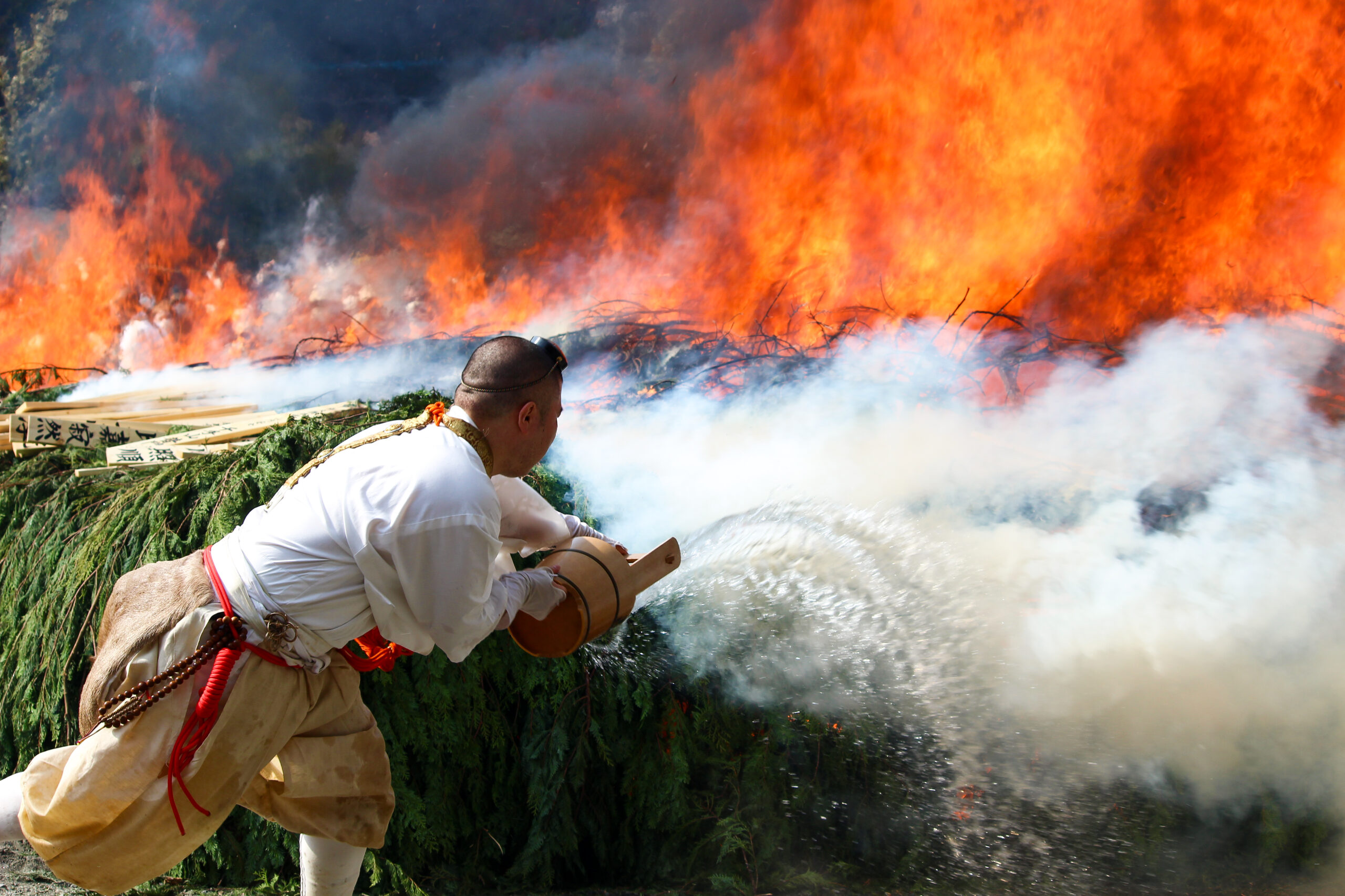 高尾山火渡り祭