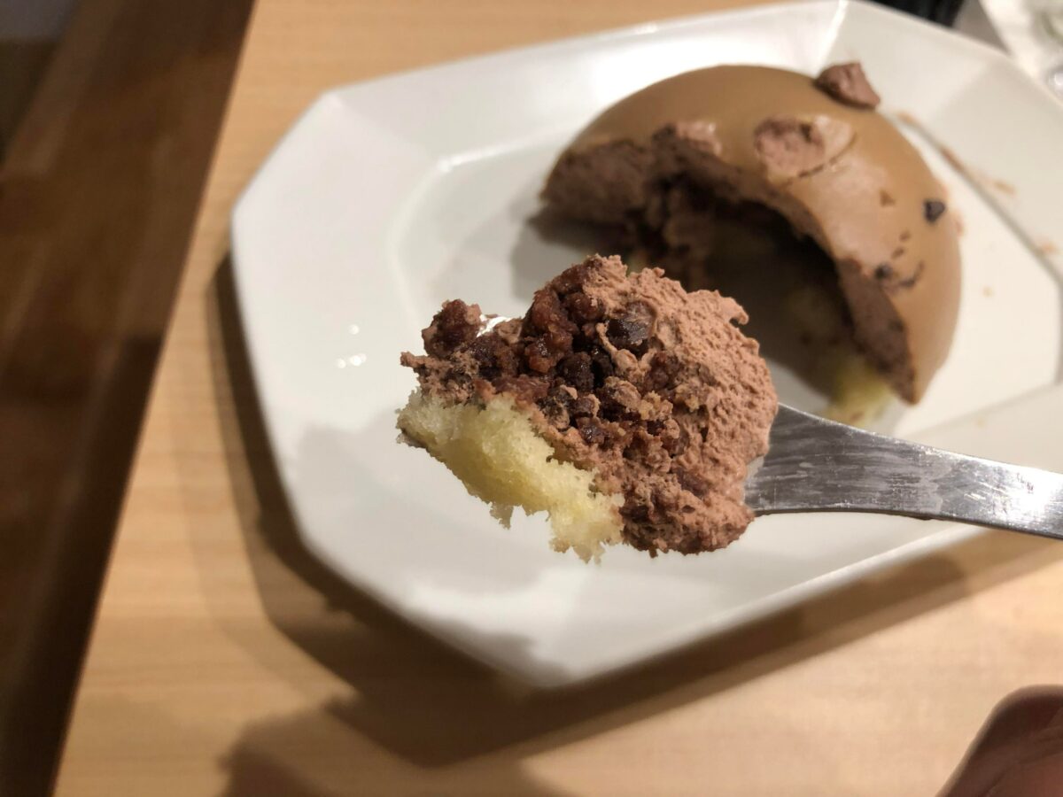 セブンイレブンのくまのチョコケーキ