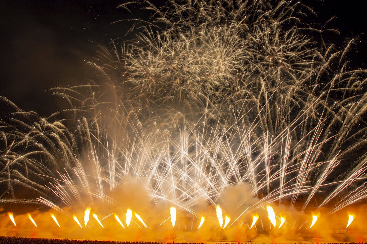 北海道に夏を呼ぶ 真駒内花火大会 3年ぶりのアツい開催をレポート オマツリジャパン あなたと祭りをつなげるメディア 北海道に夏を呼ぶ 真駒内花火大会 3年ぶりのアツい開催をレポート オマツリジャパン あなたと祭りをつなげるメディア