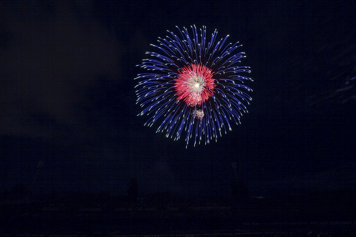 北海道に夏を呼ぶ 真駒内花火大会 3年ぶりのアツい開催をレポート オマツリジャパン あなたと祭りをつなげるメディア 北海道に夏を呼ぶ 真駒内花火大会 3年ぶりのアツい開催をレポート オマツリジャパン あなたと祭りをつなげるメディア
