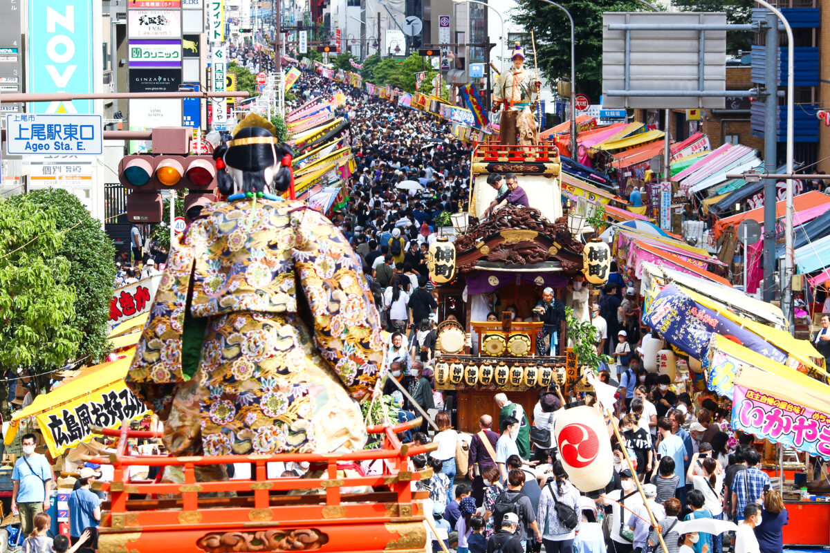 上尾夏まつりが3年ぶりに開催！8町のお神輿が集まり、山車引っかせも