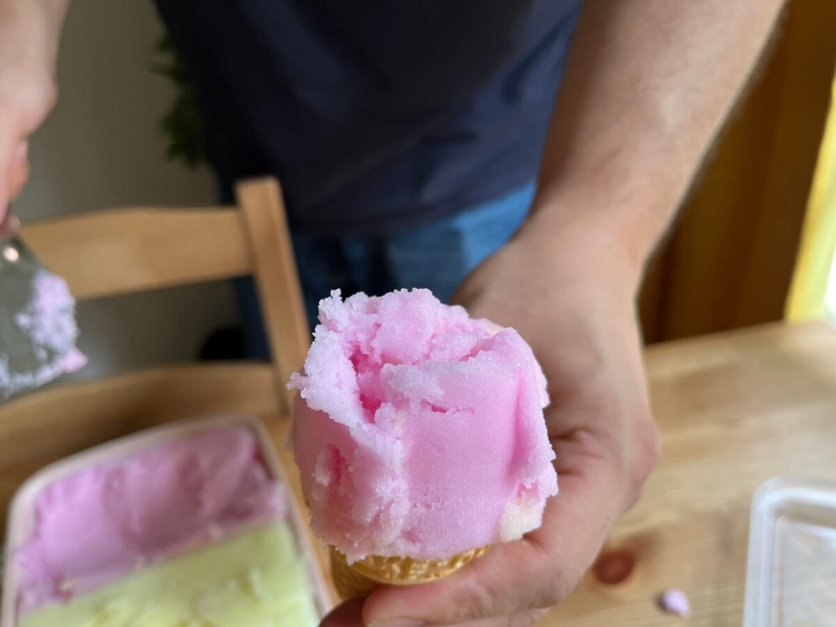 完成したババヘラアイス