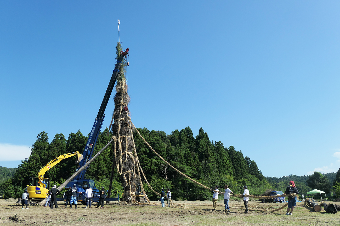 能登島向田の火祭柱松明