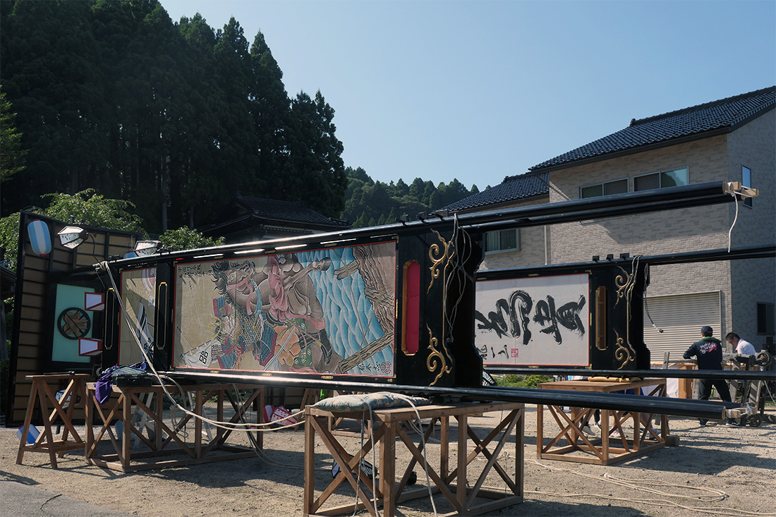 能登島向田の火祭りキリコ