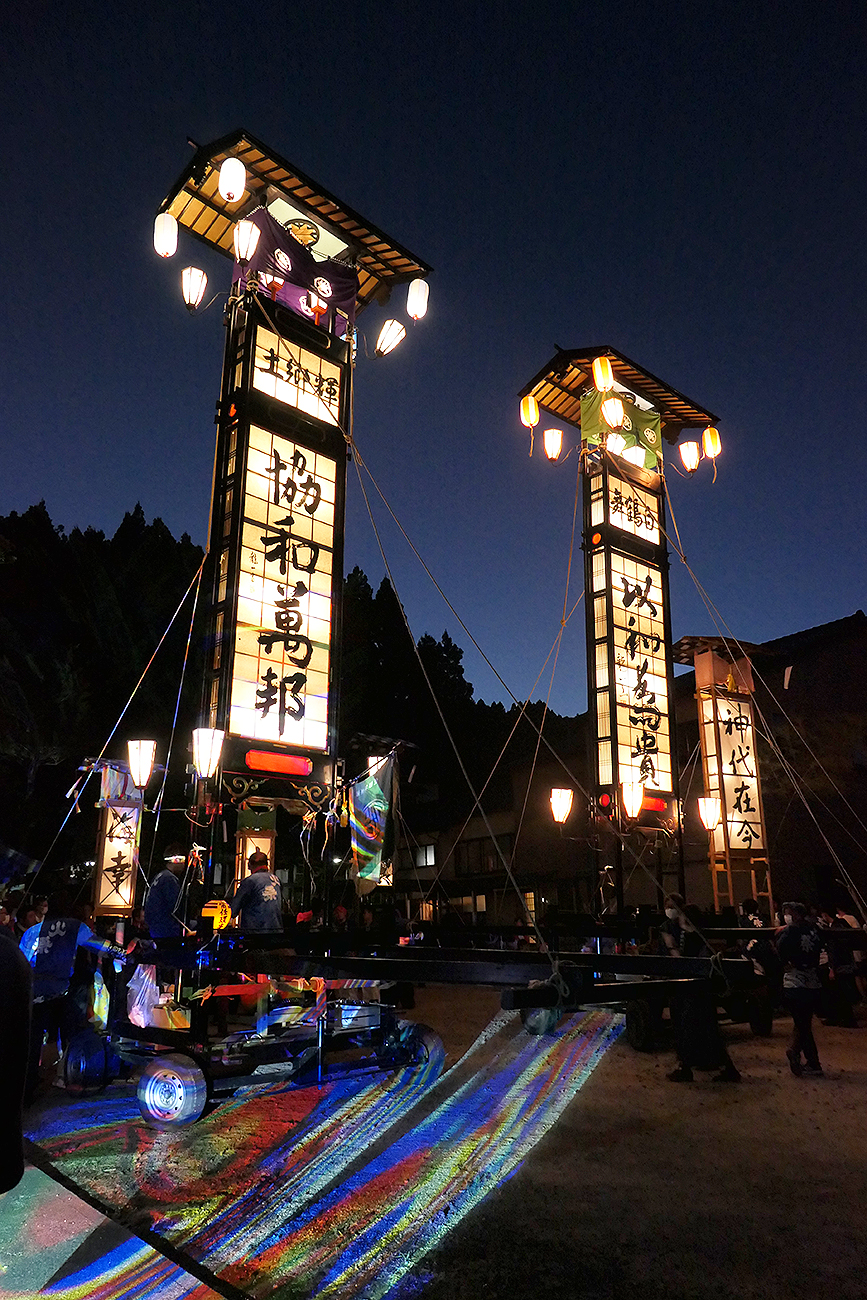 能登島向田の火祭キリコ