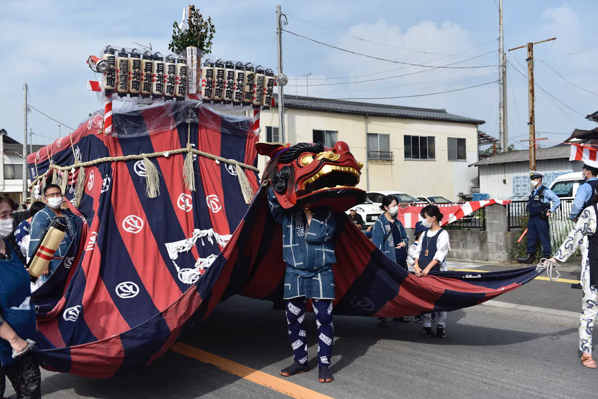 獅子舞の大行列!なぜこんなに盛ん?常陸國總社宮例大祭(石岡のおまつり)を支える仕組みとは?|株式会社オマツリジャパン