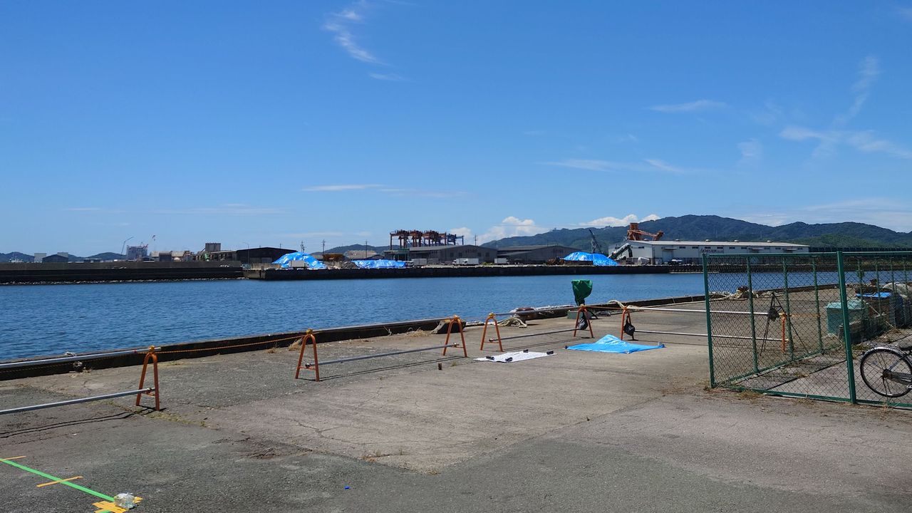 打ち上げ場所を望む