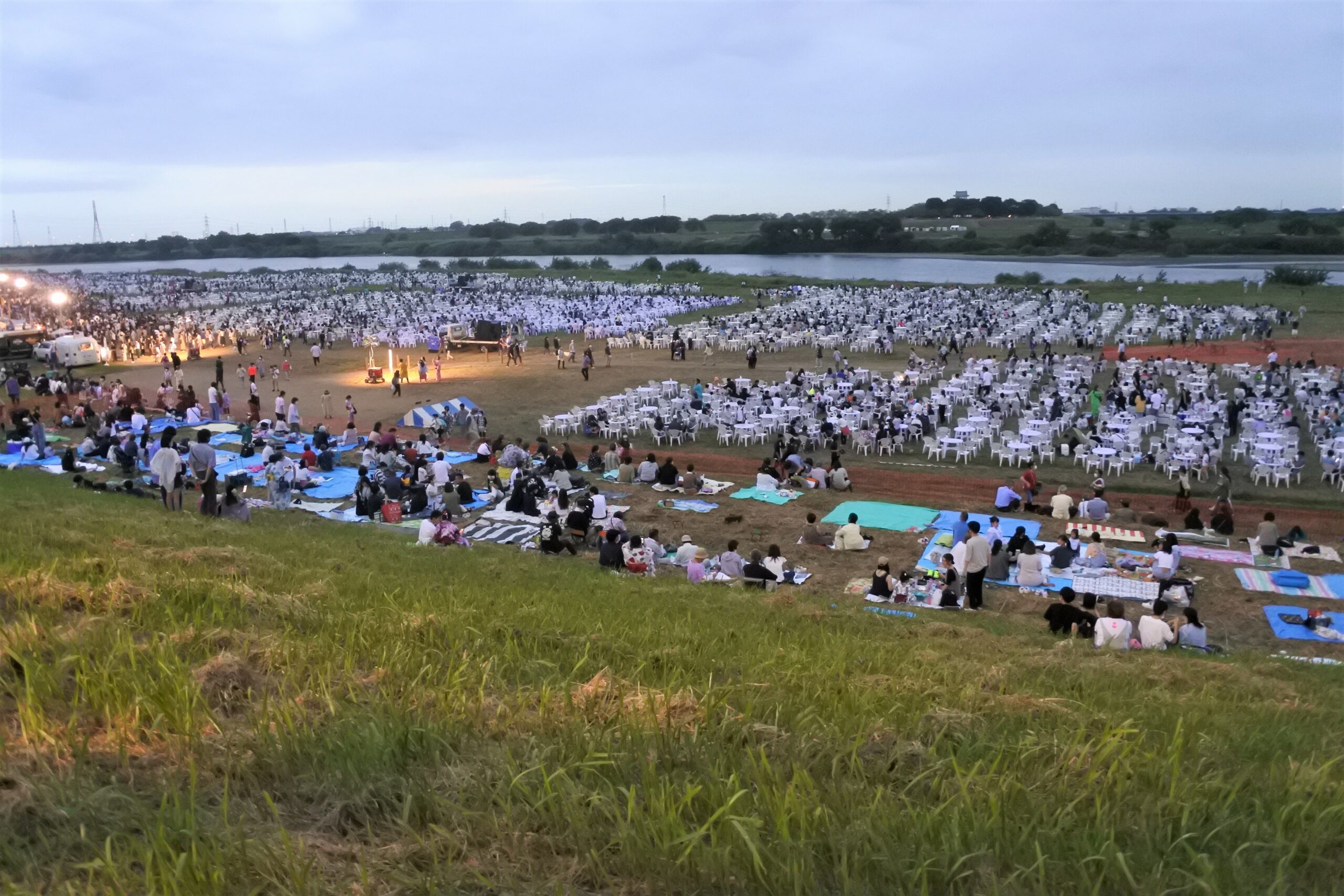 茨城県境町の2023「利根川大花火大会」は日本最高峰「4大花火師」集結