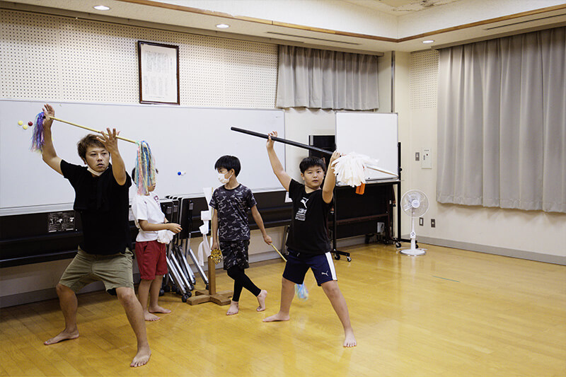 大村神楽講こども神楽の練習風景