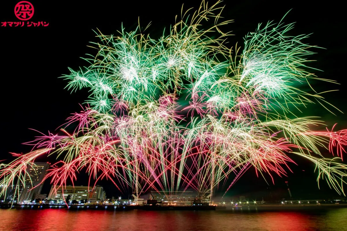 わっしょい百万夏まつり前夜祭にSUGOI花火がやってきた「QUEEN THE GREATEST FIREWORKS 2022」フォトレポート ...