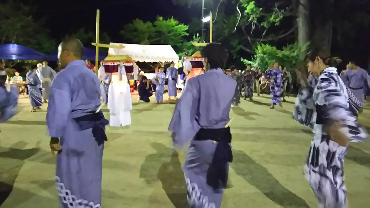 愛知県の盆踊りが幻想的！ユネスコ無形文化遺産「綾渡の夜念仏と盆踊」は例年8月10日と15日に開催｜株式会社オマツリジャパン