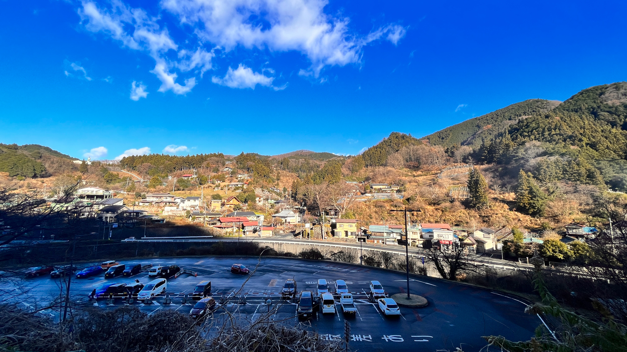秩父横瀬町】里山タイムスリップツアーで廃校写真撮影と古民家