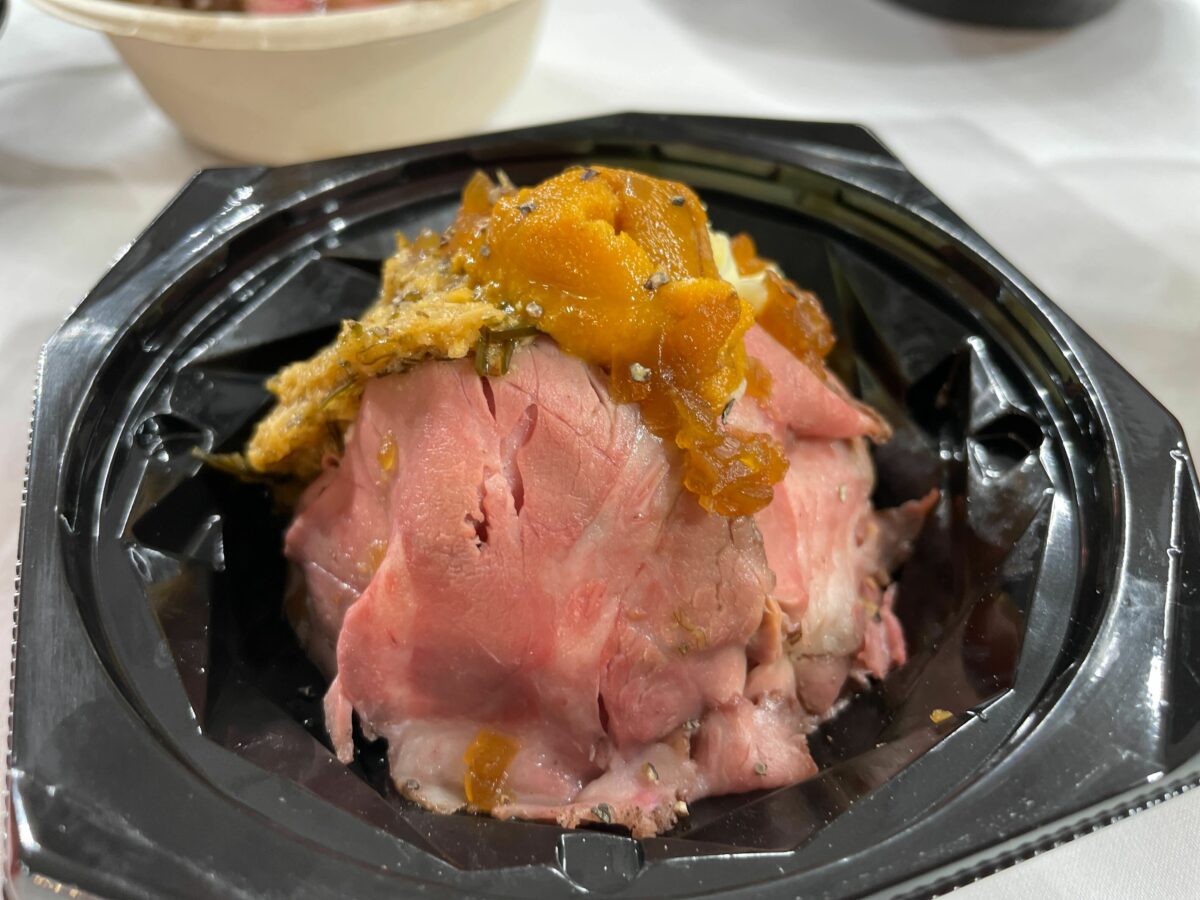 北海道バターのローストビーフ丼〜雲丹のせ〜