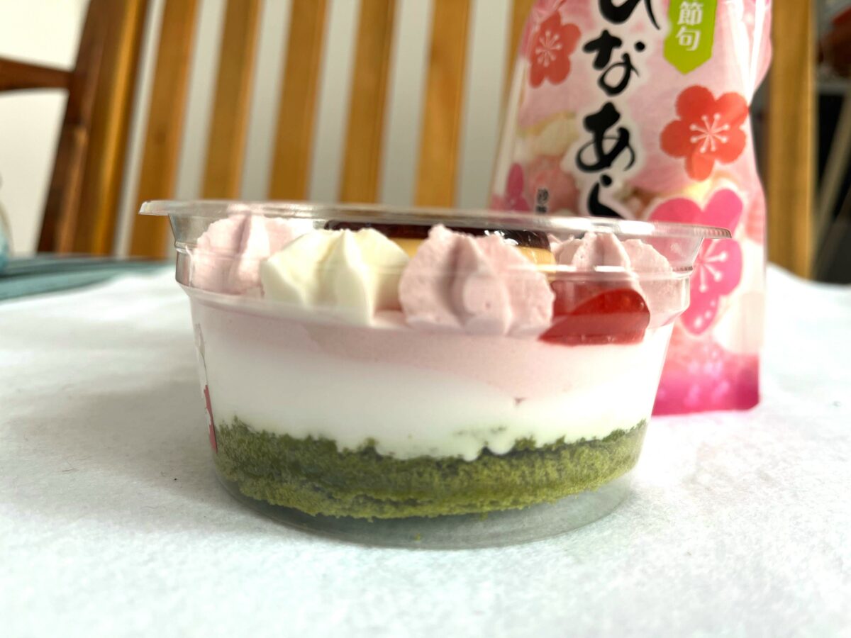 ひなまつり3色プリンアラモード