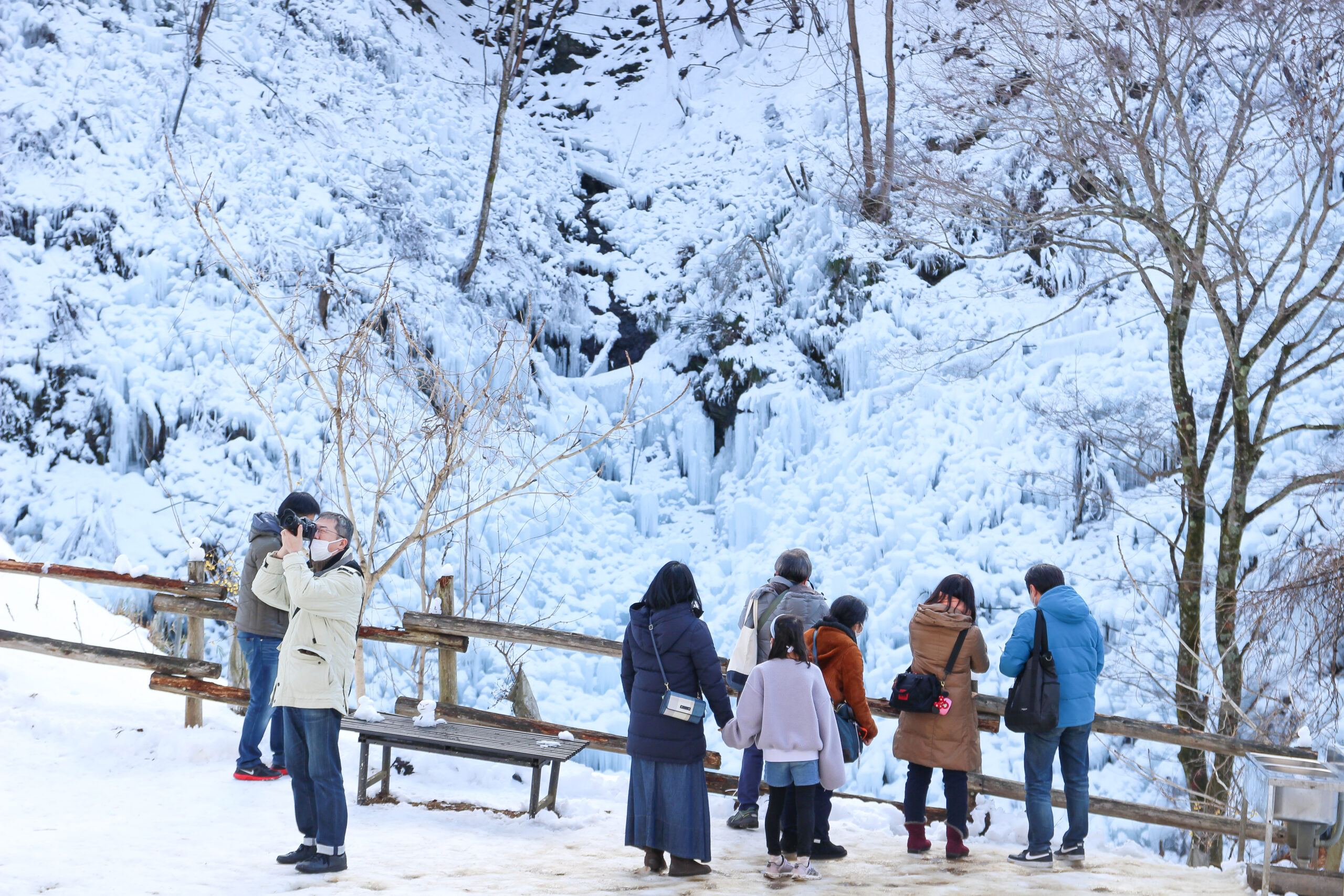 あしがくぼの氷柱