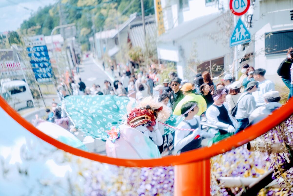 いとエモし！岐阜の杵振り花馬祭りに行ったら映える写真が無限に量産されちまった件｜株式会社オマツリジャパン